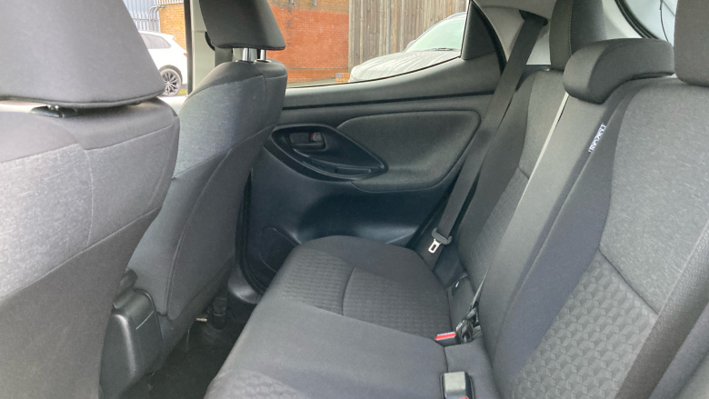 Toyota Yaris 1.5 Hybrid Design 5dr CVT Hybrid Hatchback